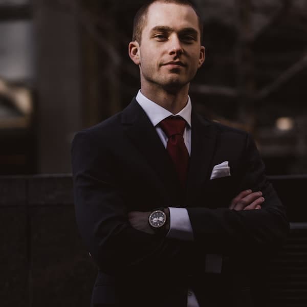 Noah Bennett — Operations